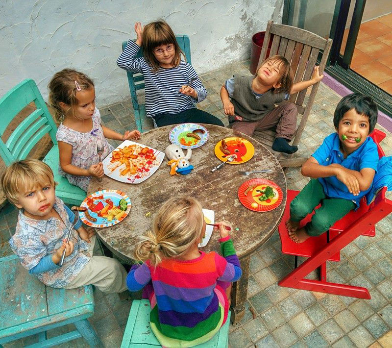 Ronald-Children-lunchtime-crop.jpg