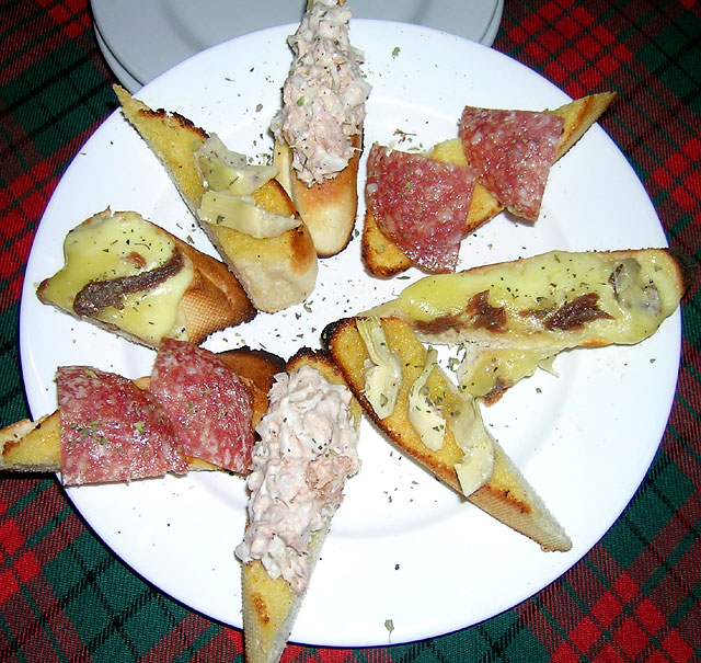 Pizza-Milano-Crostini-3314.jpg